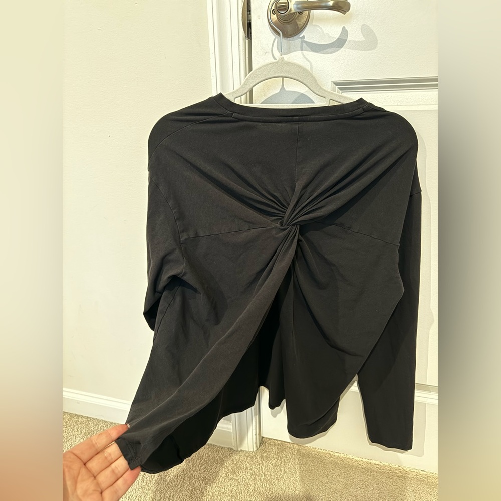 Lululemon athletica Black Long Sleeve Top